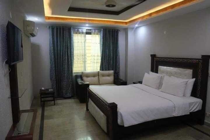 Pool & Park Resorts Lahore Exterior photo
